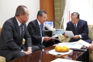 自民党幹事長、公明党幹事長にIR推進法案の成立を要望