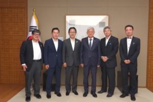 尹徳敏 駐日大韓民国大使を訪問